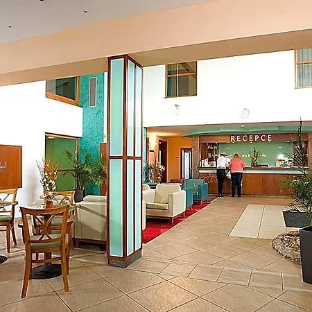 Ξενοδοχείο Wellness Happy Star 4*