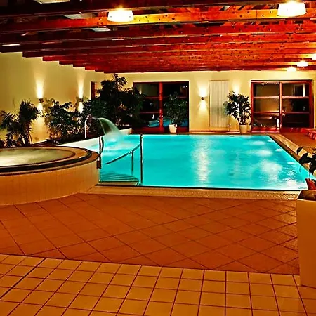 Wellness Happy Star Ξενοδοχείο Znojmo
