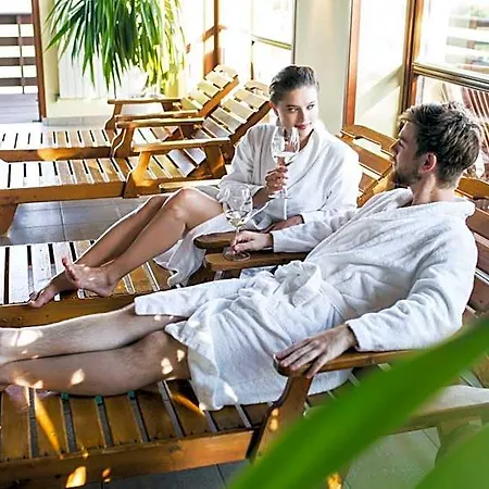 Wellness Happy Star Ξενοδοχείο 4*